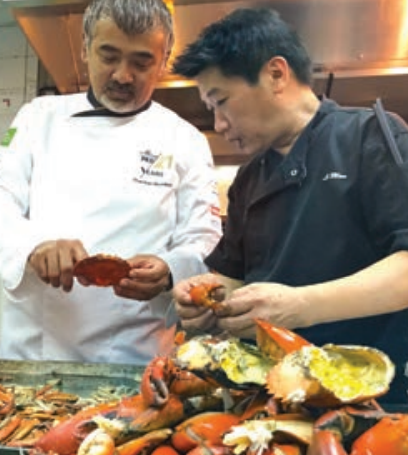 Chef Dharshan Munidasa with Chef Li Man